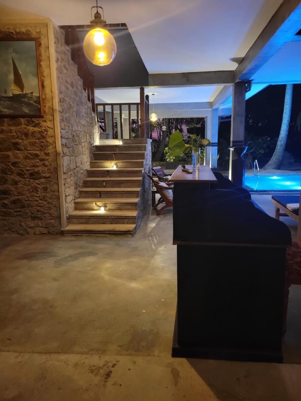 Red Sun Beach Villa Kosgoda Buitenkant foto